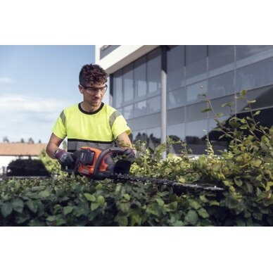 HUSQVARNA 522iHD60 be akumuliatoriaus ir įkroviklio 1